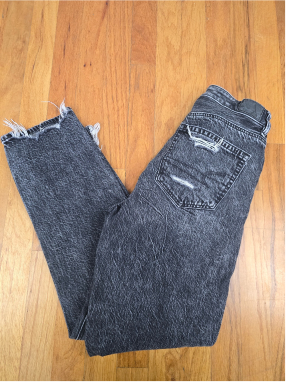 Women's American Eagle High Rise Jeans Size 4 Black Grey Distressed
